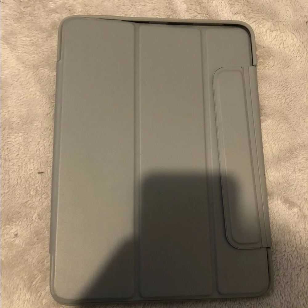 iPad Pro 2nd Gen 11inch OtterBox case